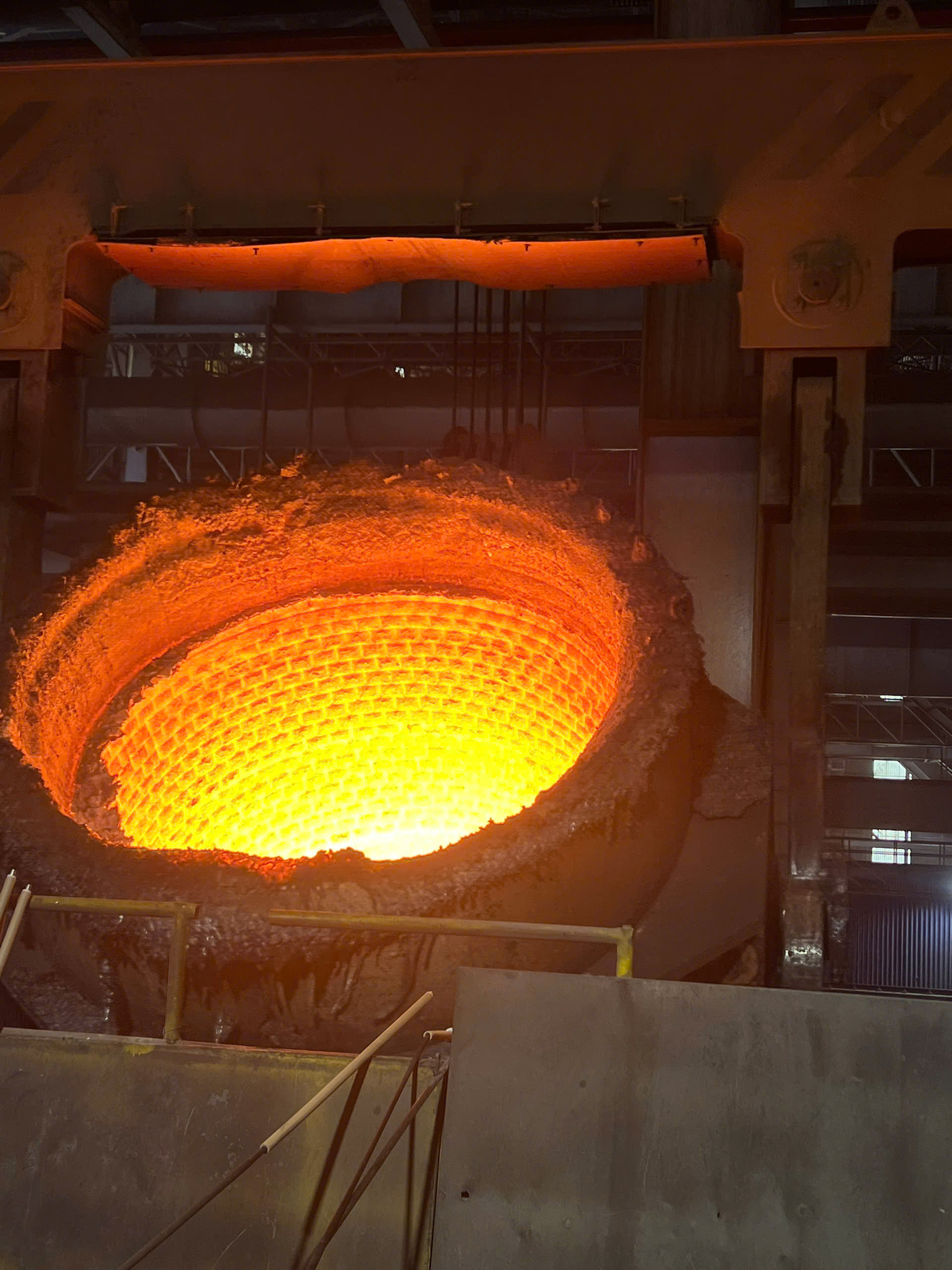 Lò tinh luyện (LF)